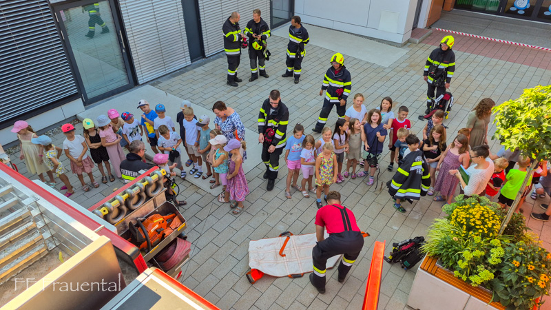 Räumungsübung in der Volksschule und Kindergarten Frauental